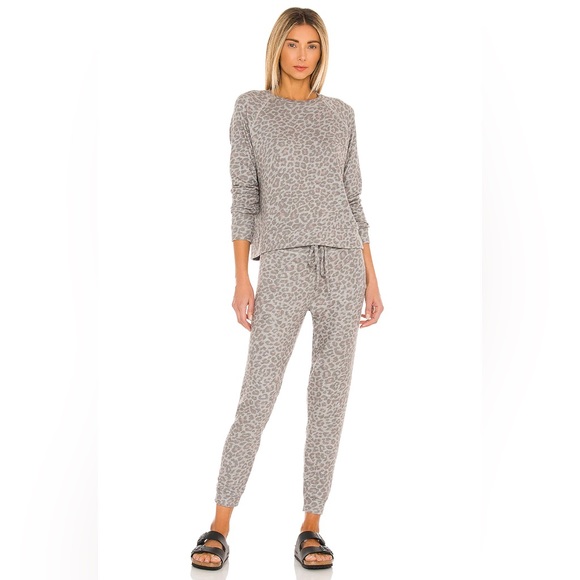 NWT Beyond Yoga Favorite Raglan Crew Pullover in Chai Cocoa Brown Leopard XS - Picture 8 of 14